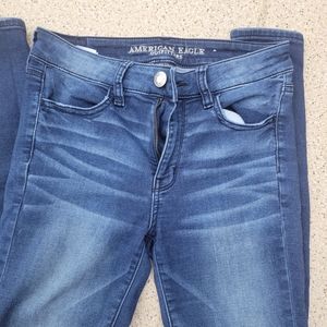 American Eagle high rise jeans size 4
